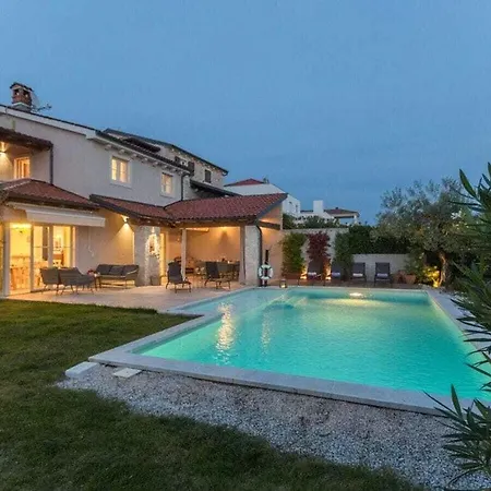 Nar With Pool And Panoramic Views Villa Sveti Lovreč Pazenatički