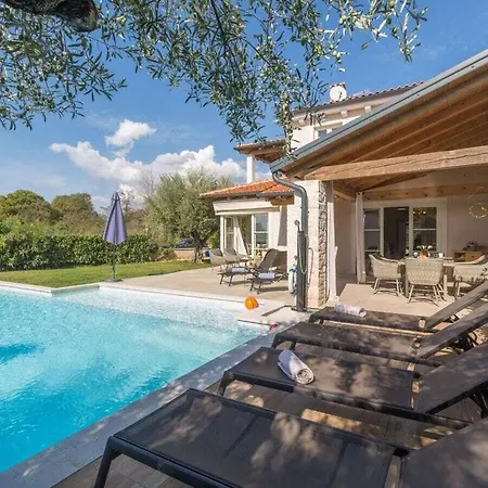 Villa Nar With Pool And Panoramic Views